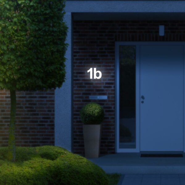 Hausnummer b mit LED Beleuchtung
