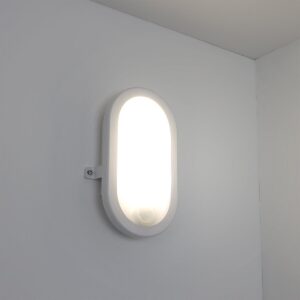 LED Feuchtraumleuchte mit Bewegungsmelder neutralweiss 4000 Kelvin 12 Watt IP54 | oval