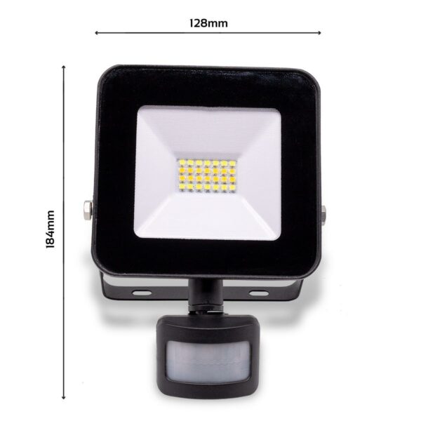 CCT LED Strahler für außen mit Bewegungssensor