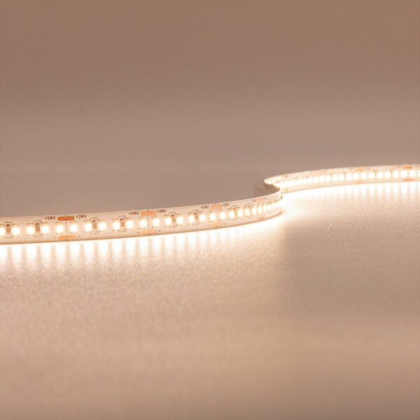 LED Band für indirekte Beleuchtung Warmweiß 2700 Kelvin 24 Volt CRI90 14W/m 240LED/m 8mm IP20