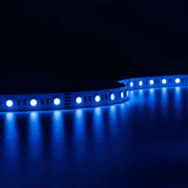 RGBW LED Streifen mit warmweiß 24 Volt IP20 Schutzart für Innenanwendungen