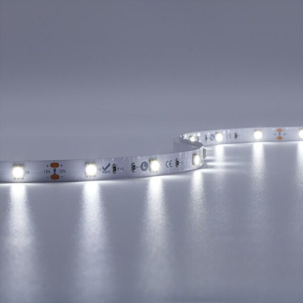 LED Strip kaltweiß 6000 Kelvin 12 Volt 5 Meter 7,2W/m 30LED/m 10mm IP20