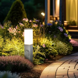 Pollerleuchte Edelstahl 45cm mit 2x Steckdosen – Funktionalität trifft auf zeitloses Design